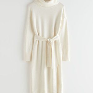 NWT Relaxed Belted Turtleneck Midi Dress